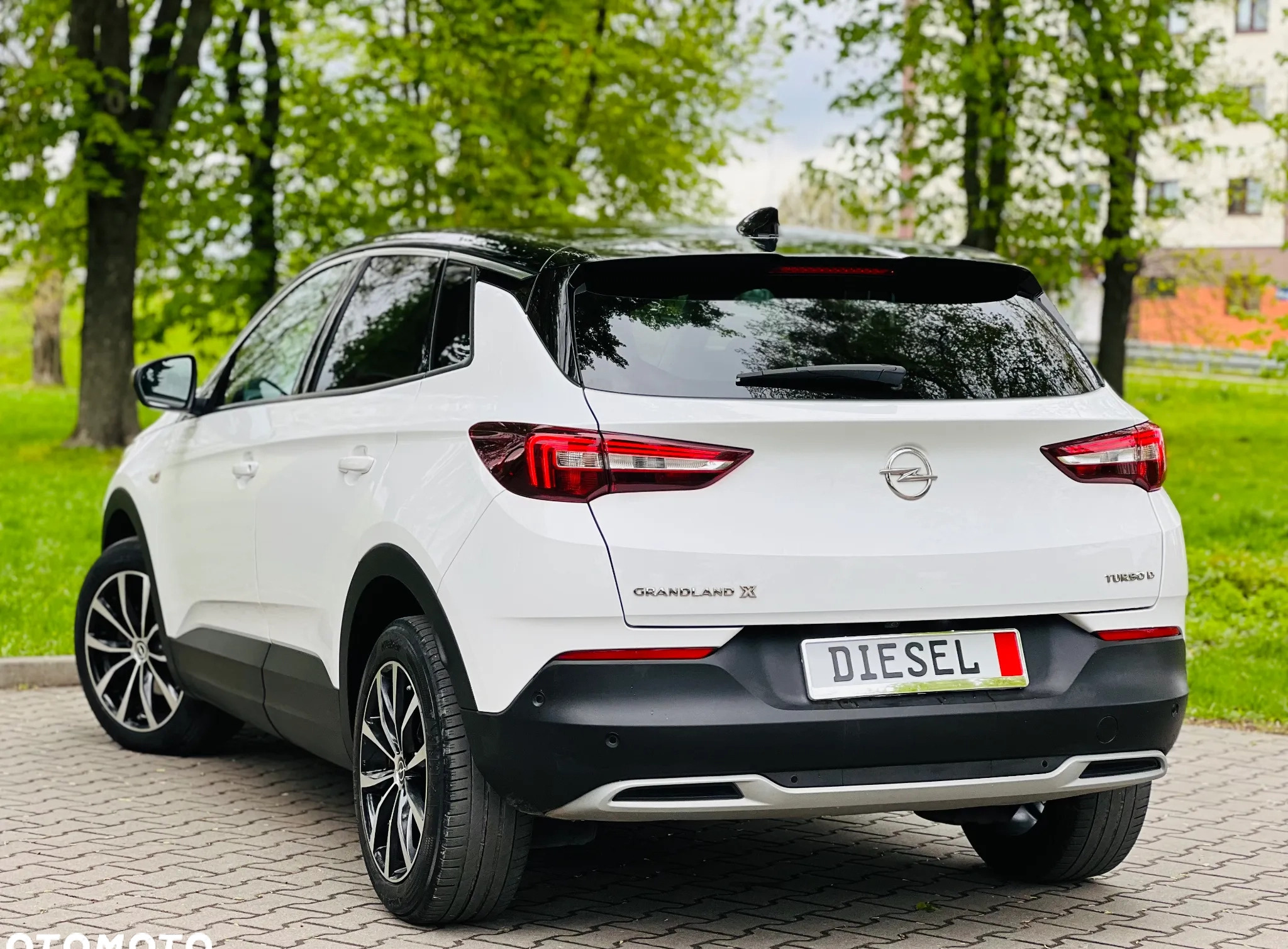 Opel Grandland X cena 63900 przebieg: 167533, rok produkcji 2017 z Siewierz małe 742